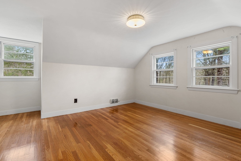 6 West Shore Road Merrimac, MA 01860 - Photo 20 of 35