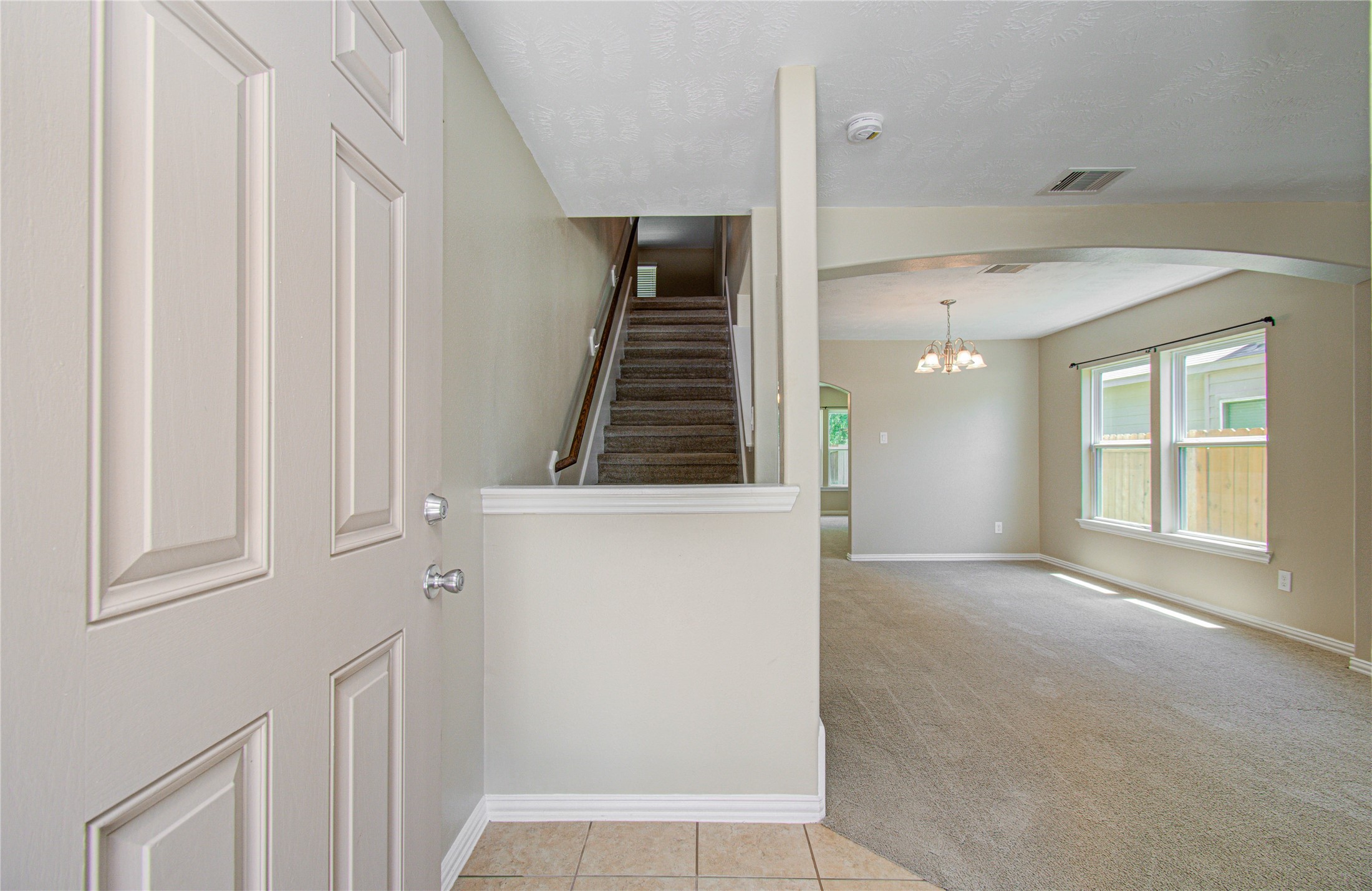 3414 Hunter's Canyon Baytown, TX 77521 - Photo 2 of 43 Entryway with a flex space to your immediate right!