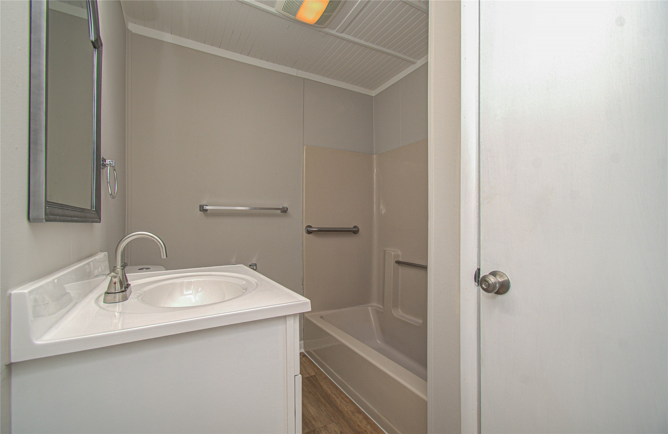 3414 Hunter's Canyon Baytown, TX 77521 - Photo 36 of 43 Secondary bathroom upstairs!