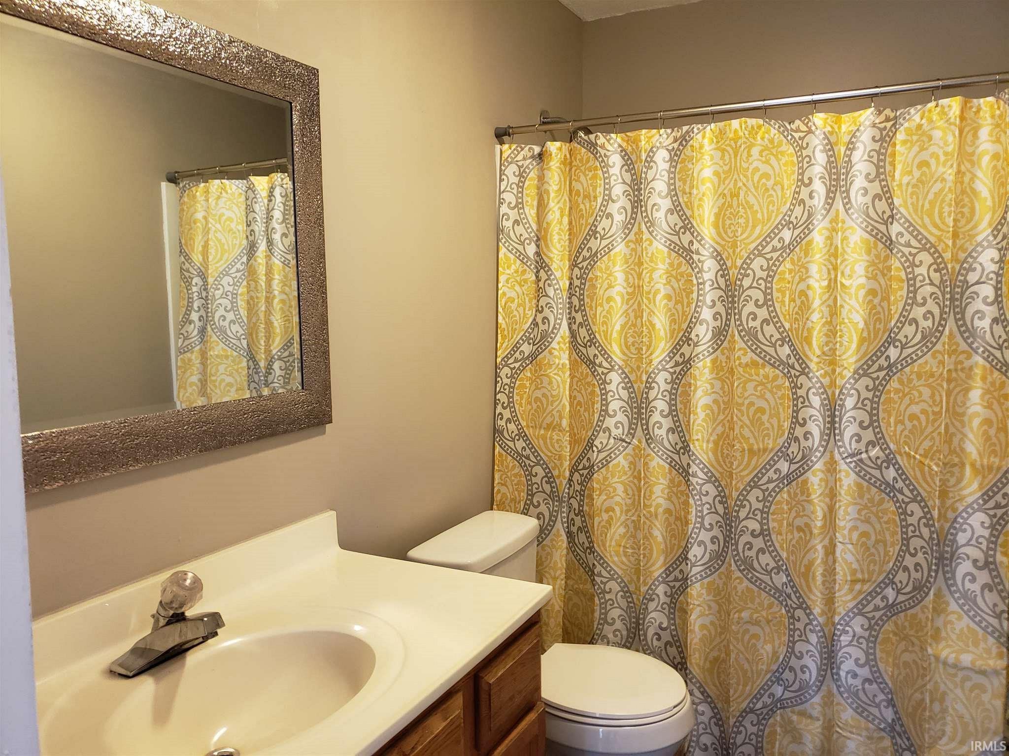426 R Street Bedford, IN 47421 - Photo 9 of 10 Gallery Image 9