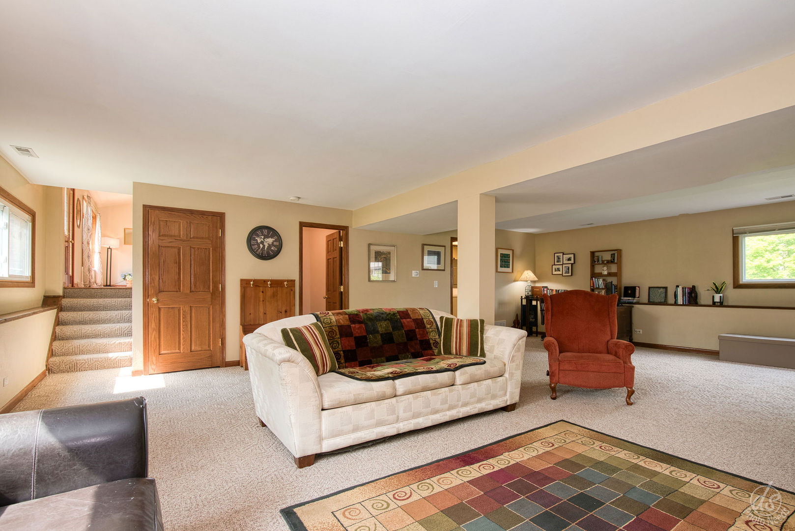 28671 Moose Range Road Sycamore, IL 60178 - Photo 37 of 69 a living room with furniture and a couch
