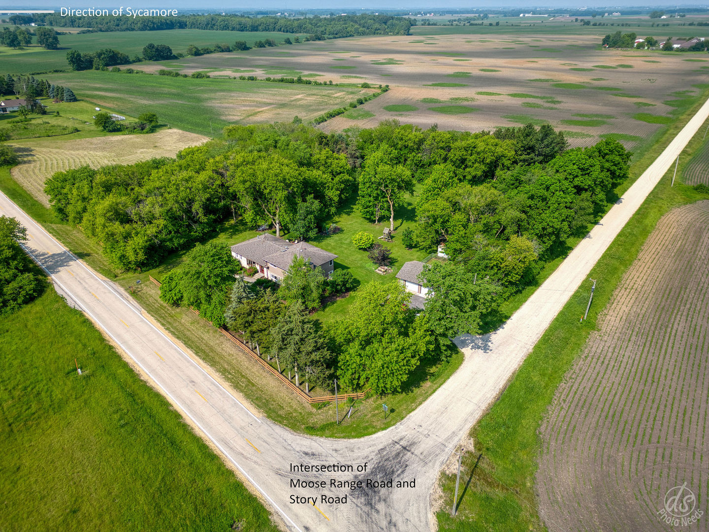 28671 Moose Range Road Sycamore, IL 60178 - Photo 54 of 69 a view of lake from a balcony