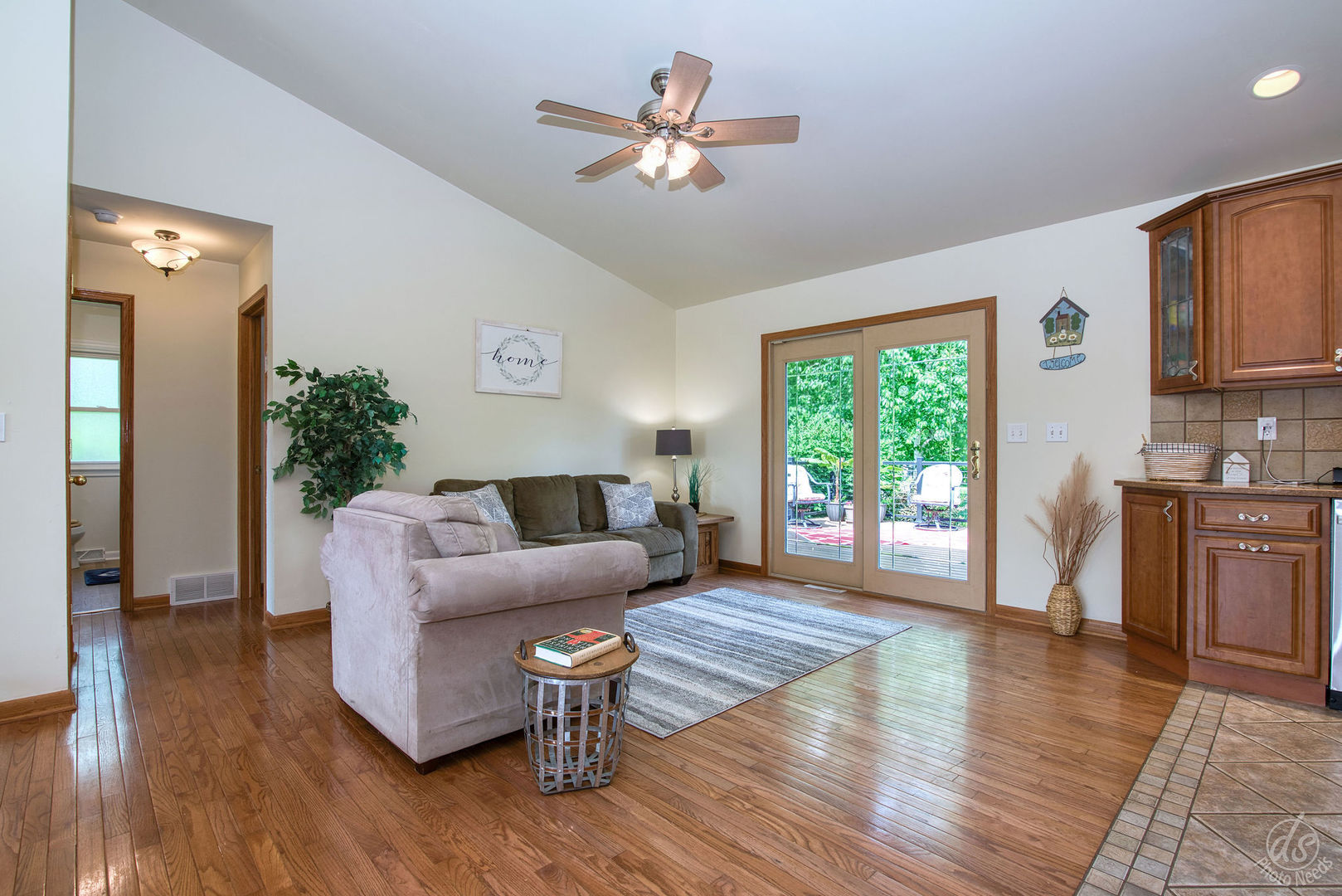 28671 Moose Range Road Sycamore, IL 60178 - Photo 9 of 69 a living room with furniture and a large window