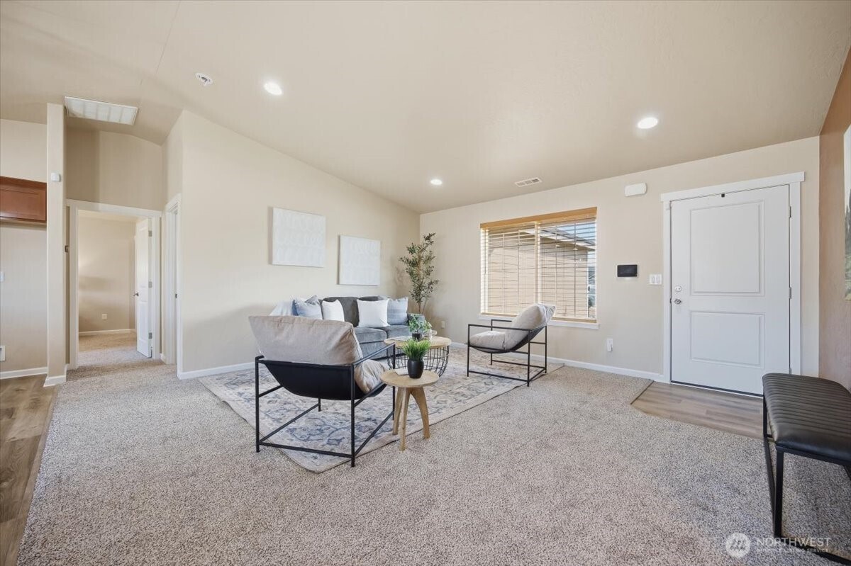 3709 Morehouse Place Pasco, WA 99301 - Photo 4 of 32 a living room with furniture a window and a table
