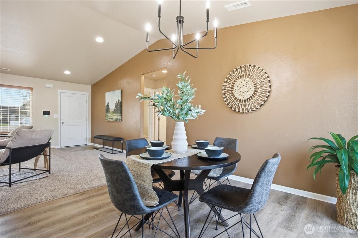 3709 Morehouse Place Pasco, WA 99301 - Photo 10 of 32 a dining room with furniture and window