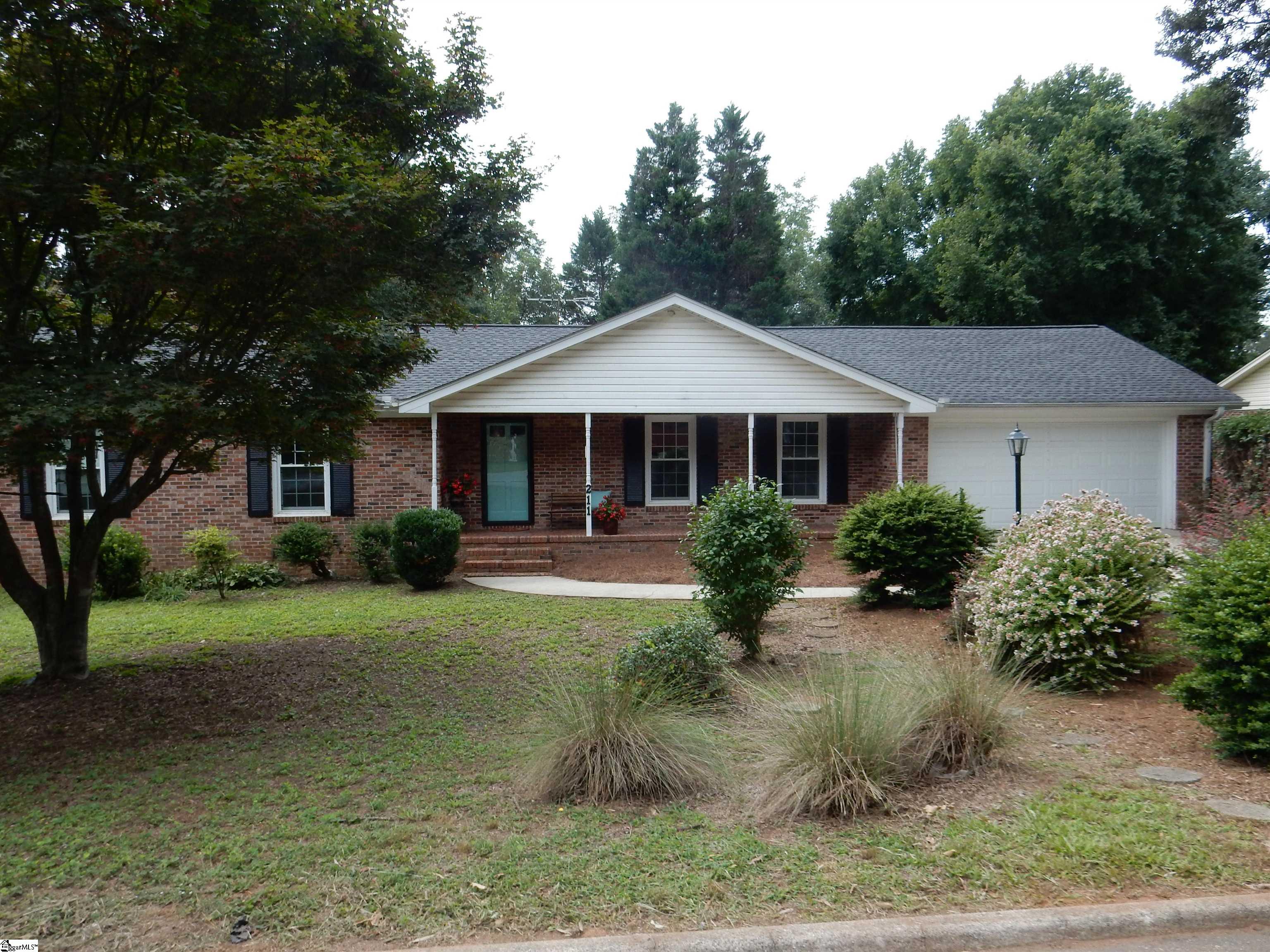 211 Bransfield Road Greenville, SC 29615 - Photo 1 of 25 Gallery Image 1