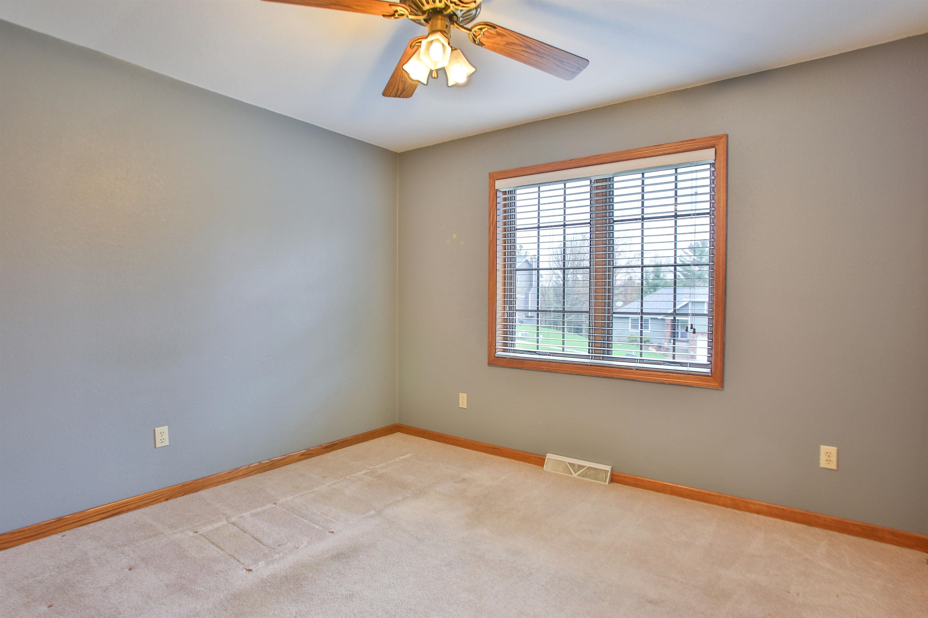 1515 Woodlawn Road Wausau, WI 54403 - Photo 16 of 49