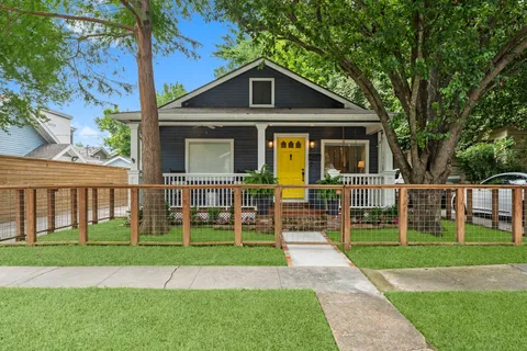 $800,000 | 616 Teetshorn Street, Houston, TX 77009