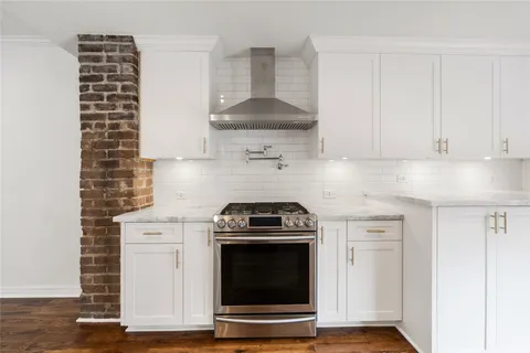 $800,000 | 616 Teetshorn Street, Houston, TX 77009