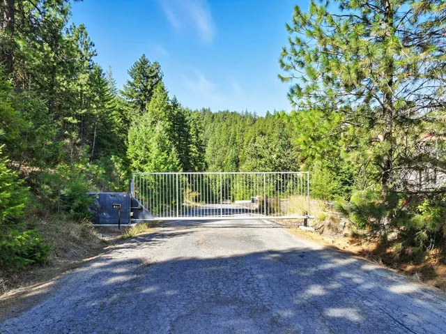 $1,300,000 | 10505 East Grouse Mountain Lane, Spokane, WA 99206