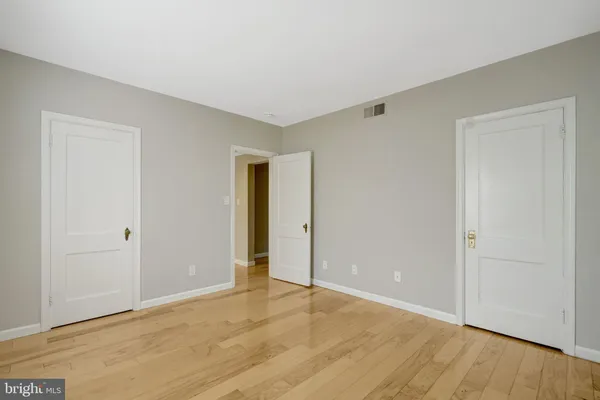 $2,000 | 1906 North Rhodes Street, Unit 51, Arlington, VA 22201
