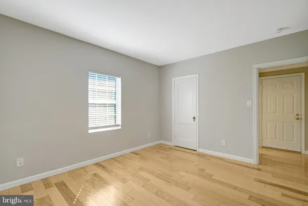 $2,000 | 1906 North Rhodes Street, Unit 51, Arlington, VA 22201