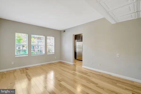 $2,000 | 1906 North Rhodes Street, Unit 51, Arlington, VA 22201