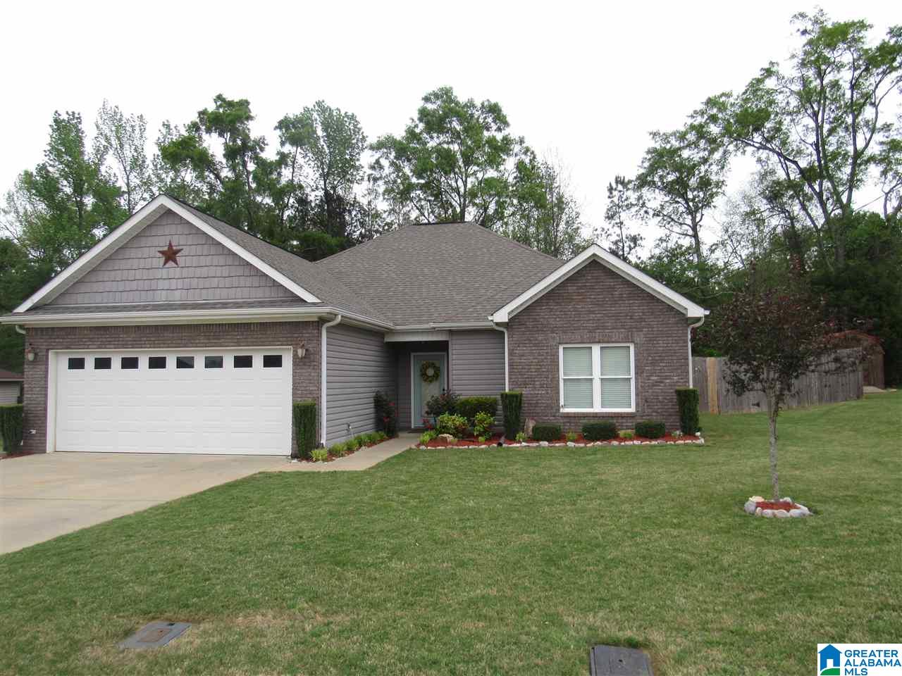 325 Battle Circle Clanton, AL 35045 - Photo 4 of 46