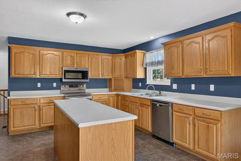 813 E Haven Waterloo, IL 62298 - Photo 10 of 55