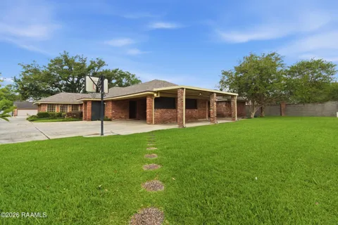 $525,000 | 542 Robert Lee Circle, Lafayette, LA 70506