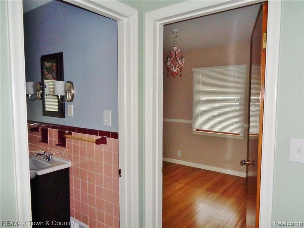 3007 Miller Road Flint, MI 48503 - Photo 22 of 40 DSC00713.JPG