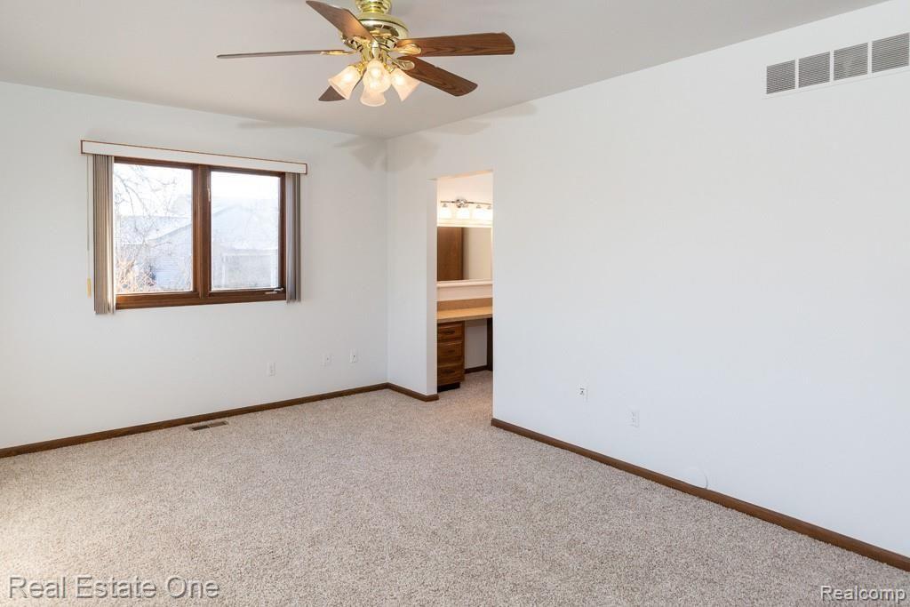 34435 West 9 Mile Road Farmington Hills, MI 48335 - Photo 21 of 32
