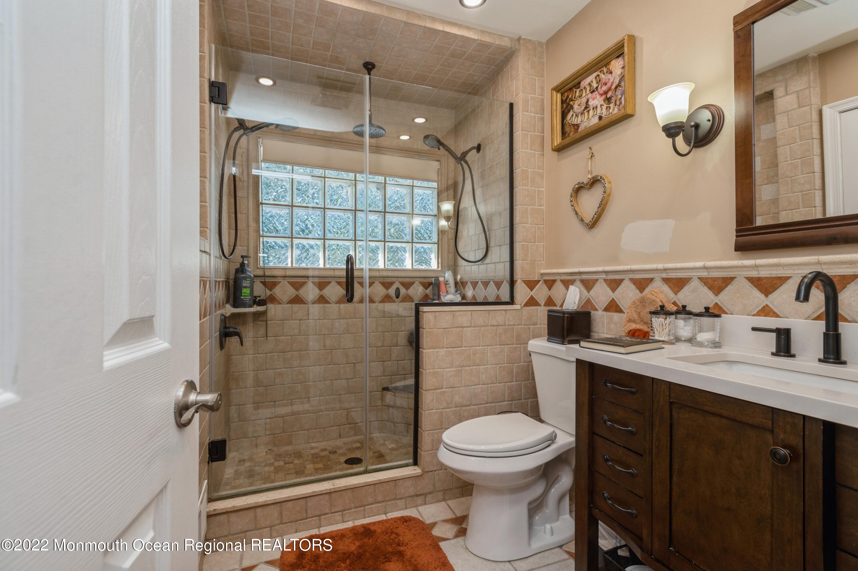 103 Newbury Road Howell, NJ 07731 - Photo 9 of 22 14_103NewburyRd_8_Bathroom_HiRes