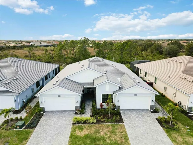 $445,000 | 18803 Dayspring Place, Venice, FL 34293