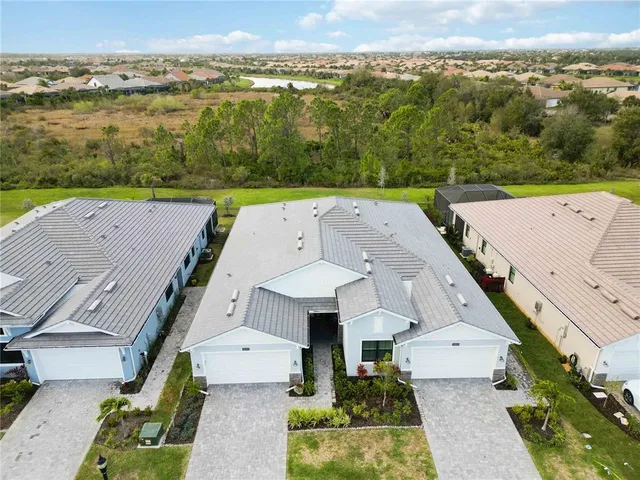 $445,000 | 18803 Dayspring Place, Venice, FL 34293