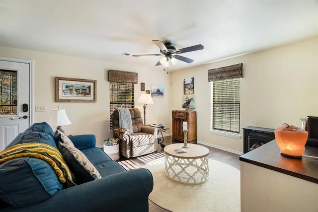 $259,900 | 1431 County Road, Paris, TX 75462