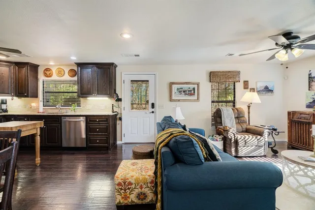 $259,900 | 1431 County Road, Paris, TX 75462