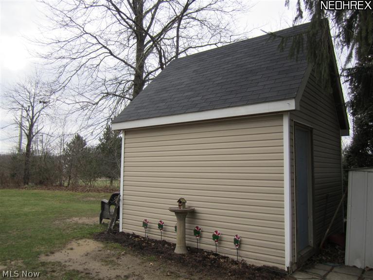 3039 Old Forge Road Kent, OH 44240 - Photo 3 of 11 Shed doesn't accurately describe this structure.