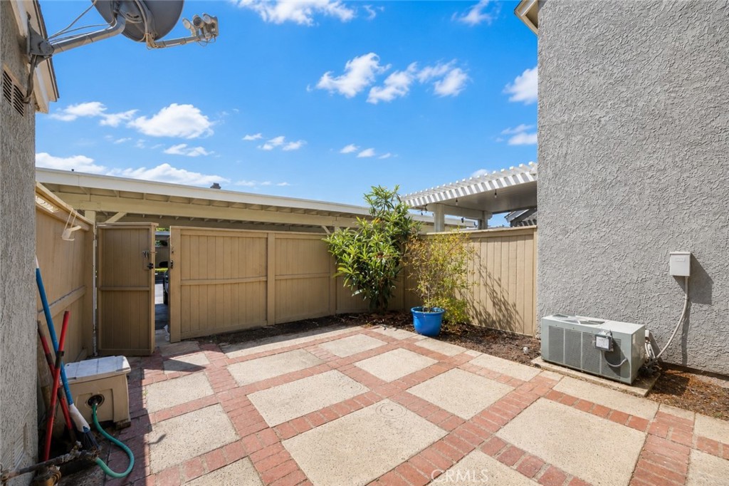 47 Fox, Unit 27 Irvine, CA 92614 - Photo 25 of 32