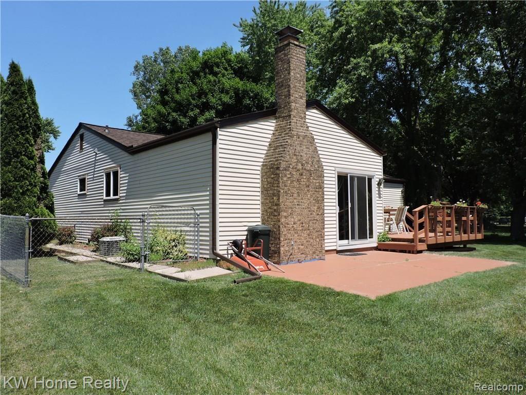 33685 Bostwick Place Farmington Hills, MI 48335 - Photo 22 of 29