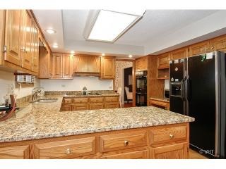 18 Green Ridge Road Elgin, IL 60120 - Photo 4 of 15