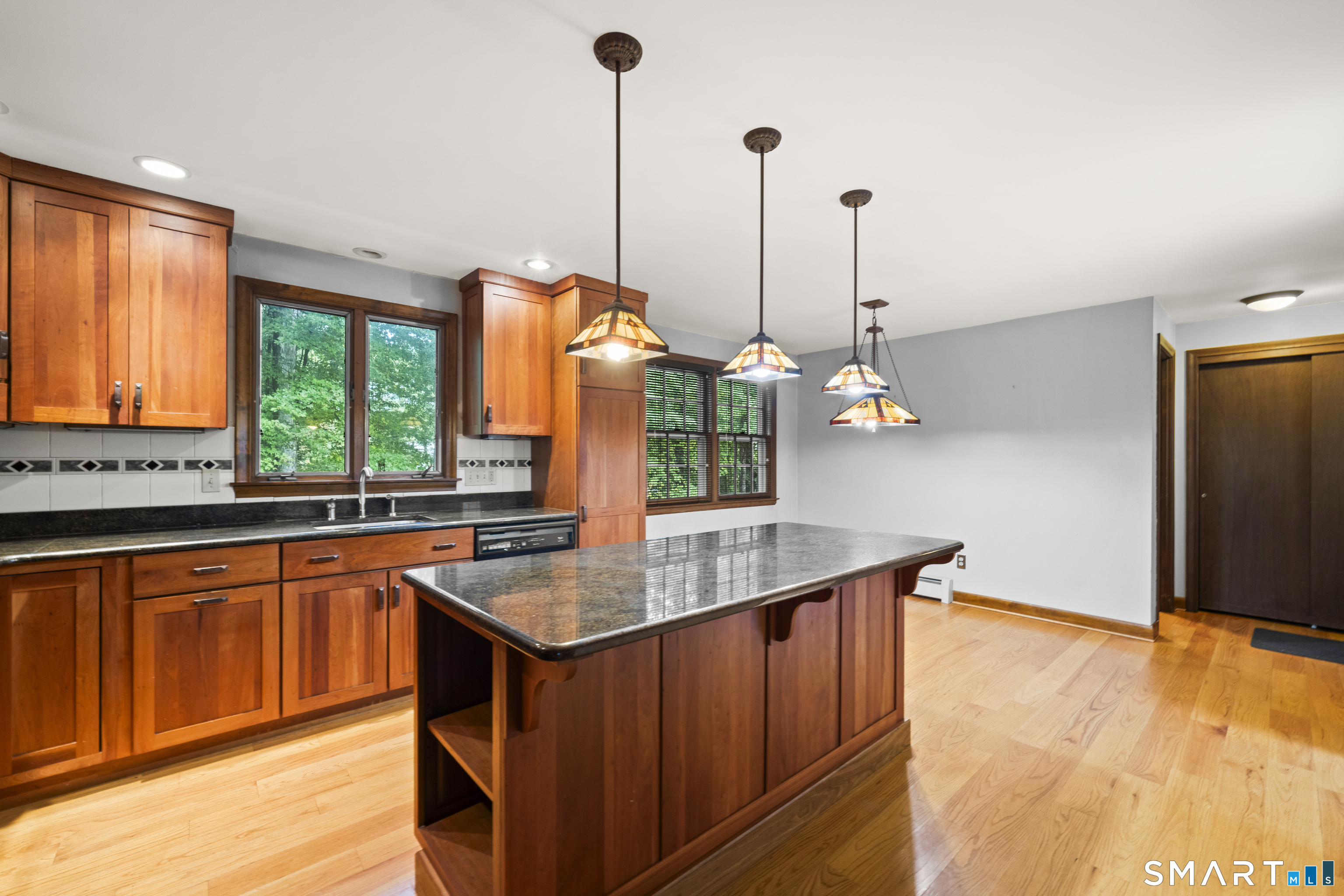 78 Rambling Road Vernon, CT 06066 - Photo 5 of 39 Gallery Image 5