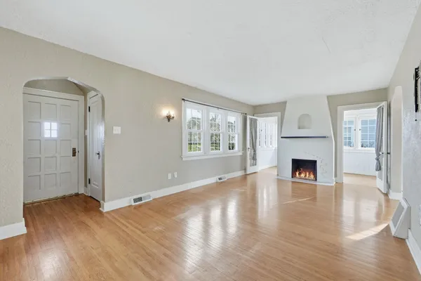 $249,900 | 1908 Kenwood Avenue, Fort Wayne, IN 46805