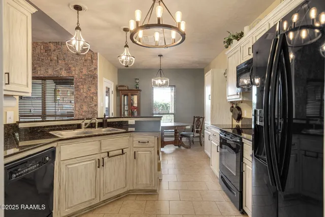 $264,500 | 107 Cezanne Drive, Rayne, LA 70578