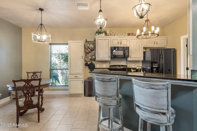 $264,500 | 107 Cezanne Drive, Rayne, LA 70578