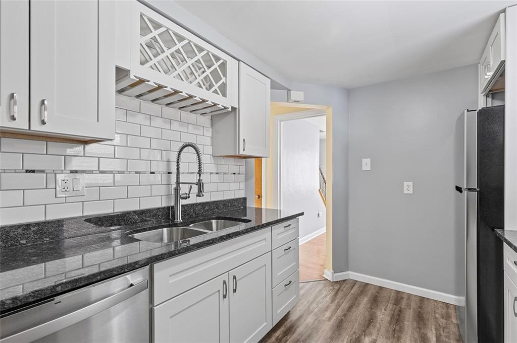 1027 Connor Road Pittsburgh, PA 15234 - Photo 17 of 40 Gallery Image 17