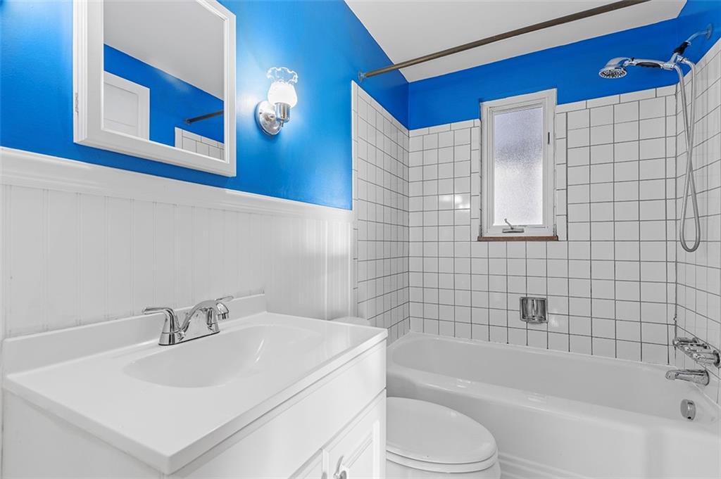 1027 Connor Road Pittsburgh, PA 15234 - Photo 19 of 40 Gallery Image 19