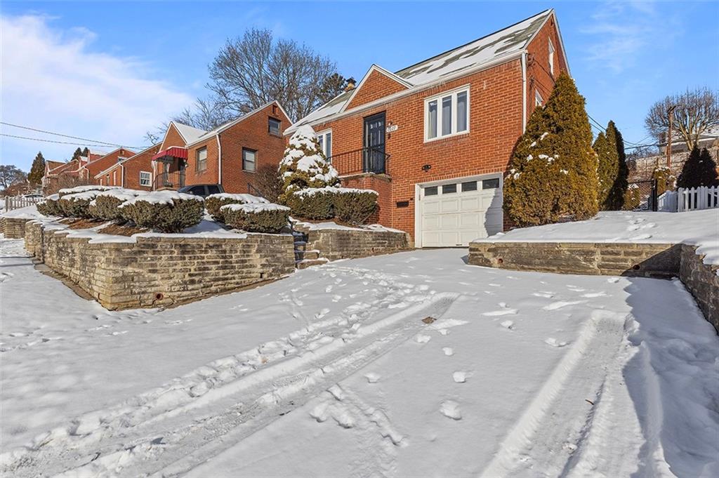 1027 Connor Road Pittsburgh, PA 15234 - Photo 3 of 40 Gallery Image 3