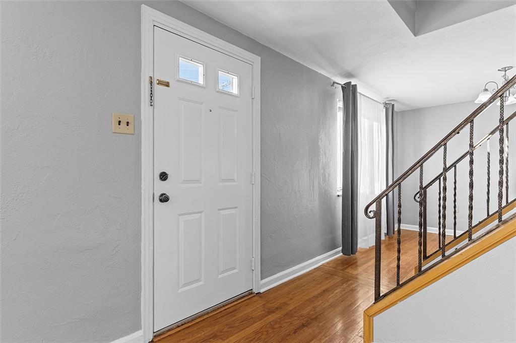 1027 Connor Road Pittsburgh, PA 15234 - Photo 4 of 40 Gallery Image 4