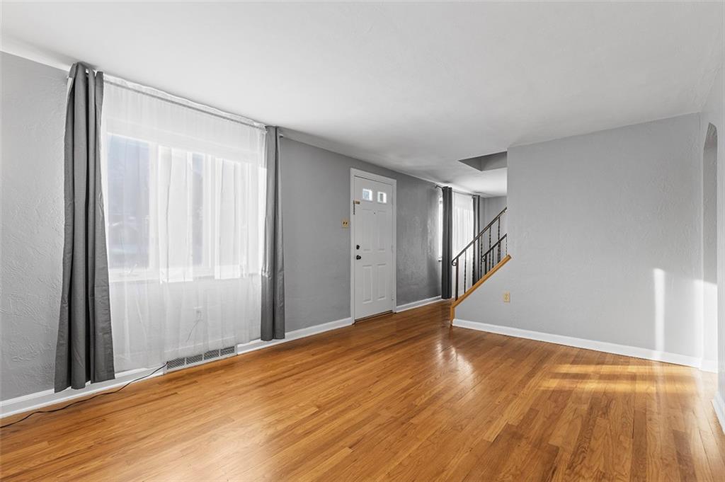 1027 Connor Road Pittsburgh, PA 15234 - Photo 9 of 40 Gallery Image 9