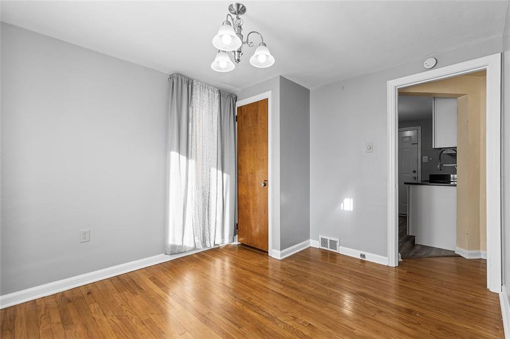 1027 Connor Road Pittsburgh, PA 15234 - Photo 10 of 40 Gallery Image 10