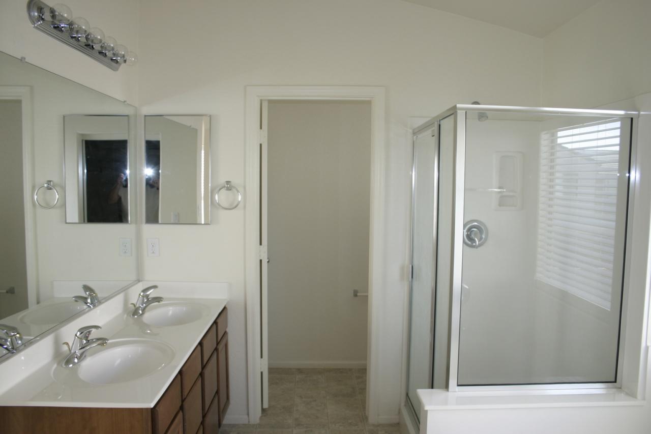 44795 West Applegate Road Maricopa, AZ 85139 - Photo 16 of 17 Master Bathroom