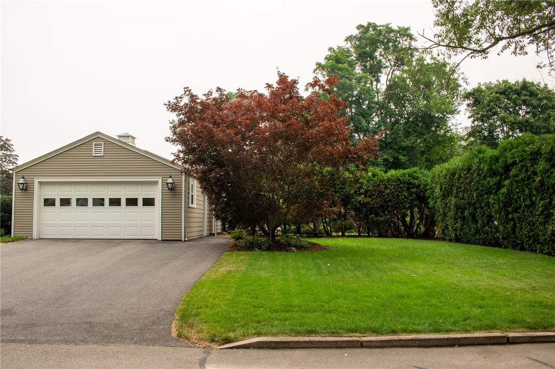 90 Frontier Road Warwick, RI 02889 - Photo 5 of 26