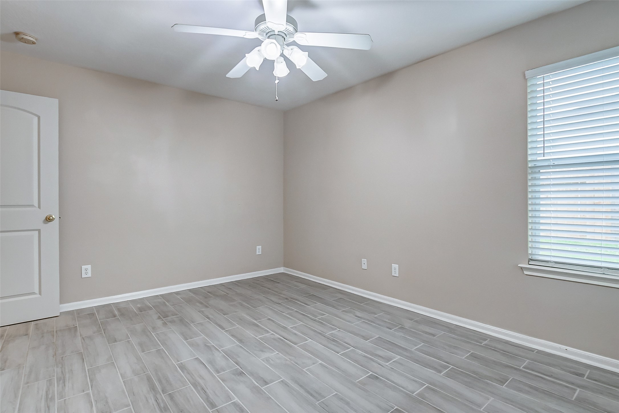 10822 Cane Grove Lane Houston, TX 77075 - Photo 13 of 44