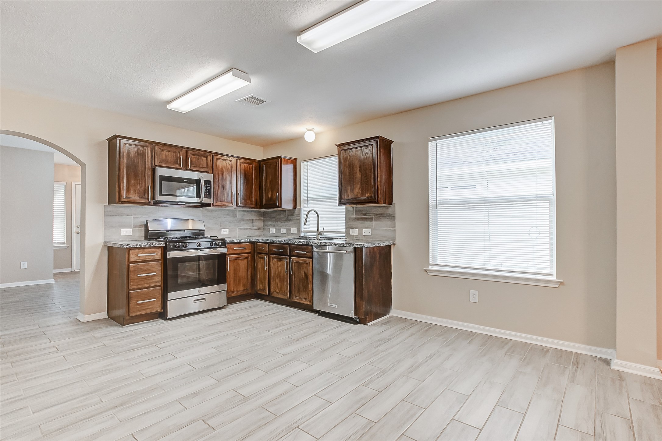 10822 Cane Grove Lane Houston, TX 77075 - Photo 20 of 44