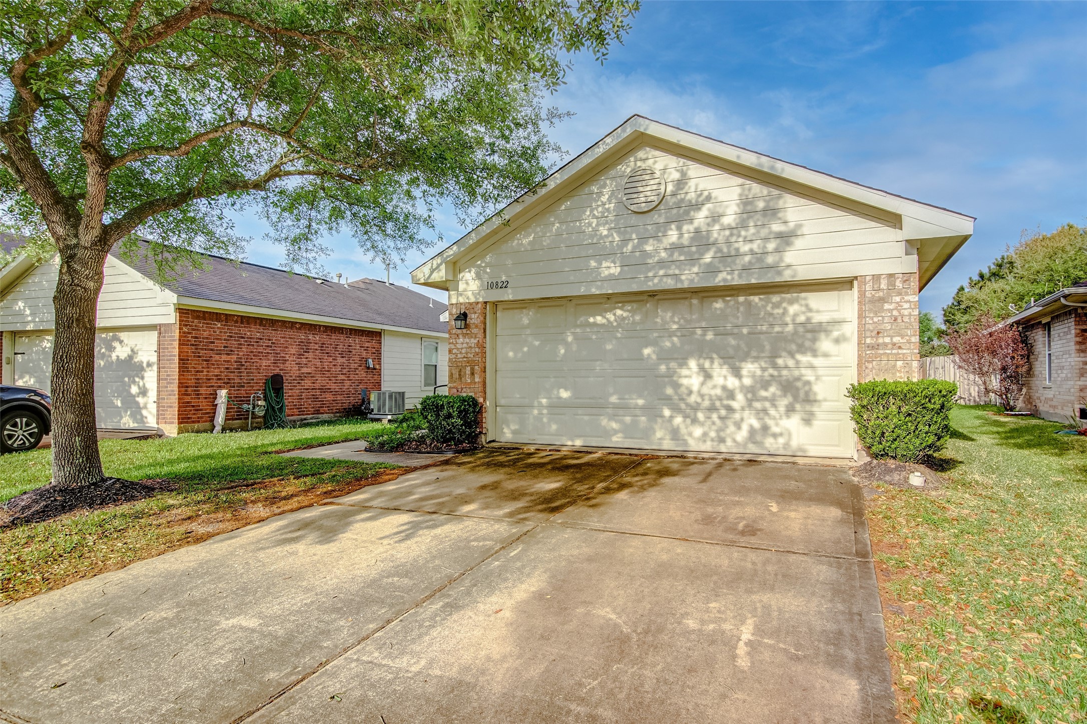 10822 Cane Grove Lane Houston, TX 77075 - Photo 2 of 44