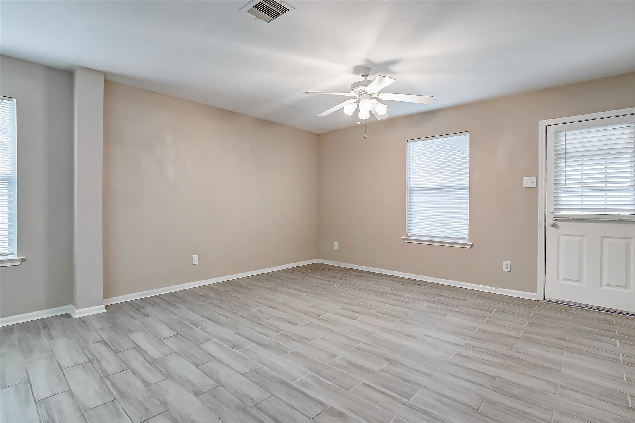 10822 Cane Grove Lane Houston, TX 77075 - Photo 31 of 44
