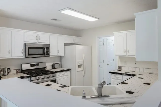 $419,900 | 733 Exchange Mill Place, Dacula, GA 30019