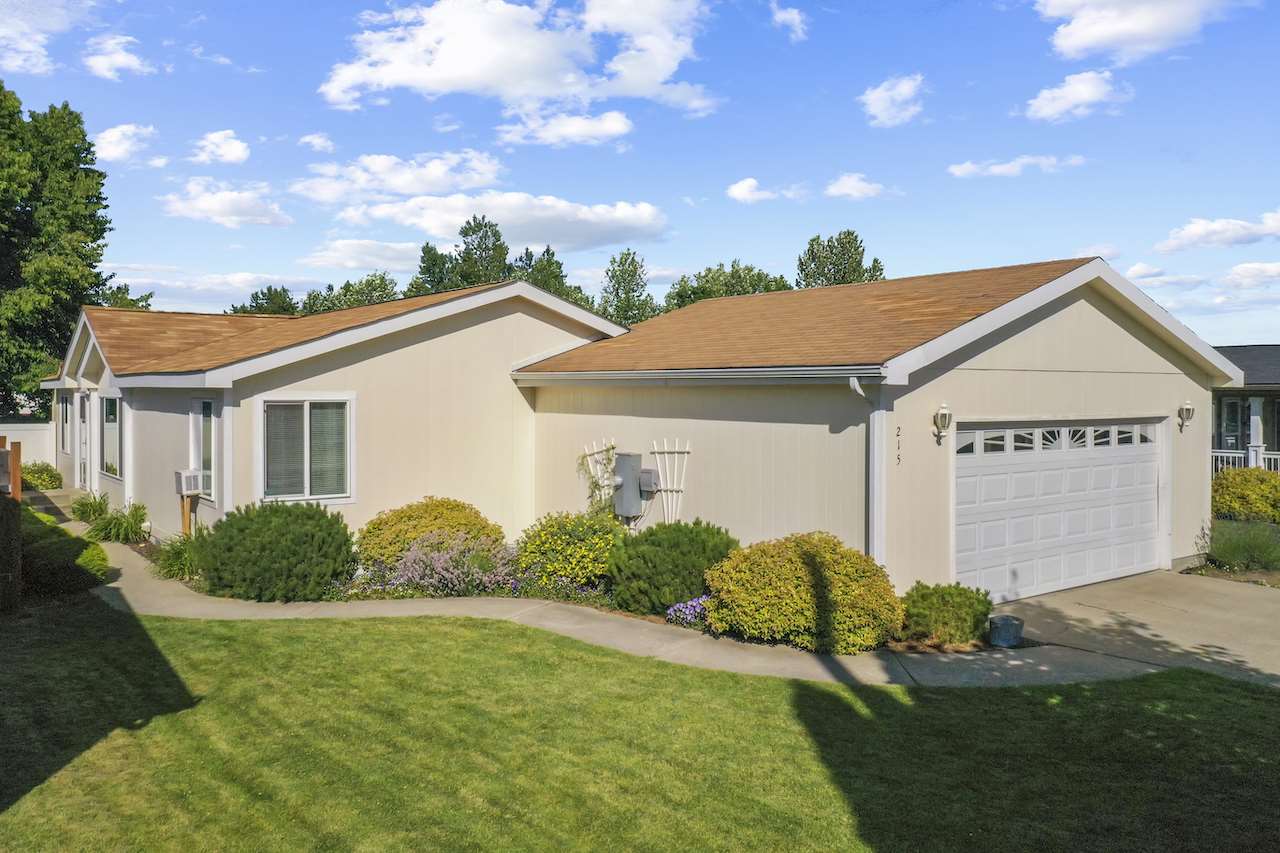 215 Meadowmere Road Deer Park, WA 99006 - Photo 1 of 21 Gallery Image 1
