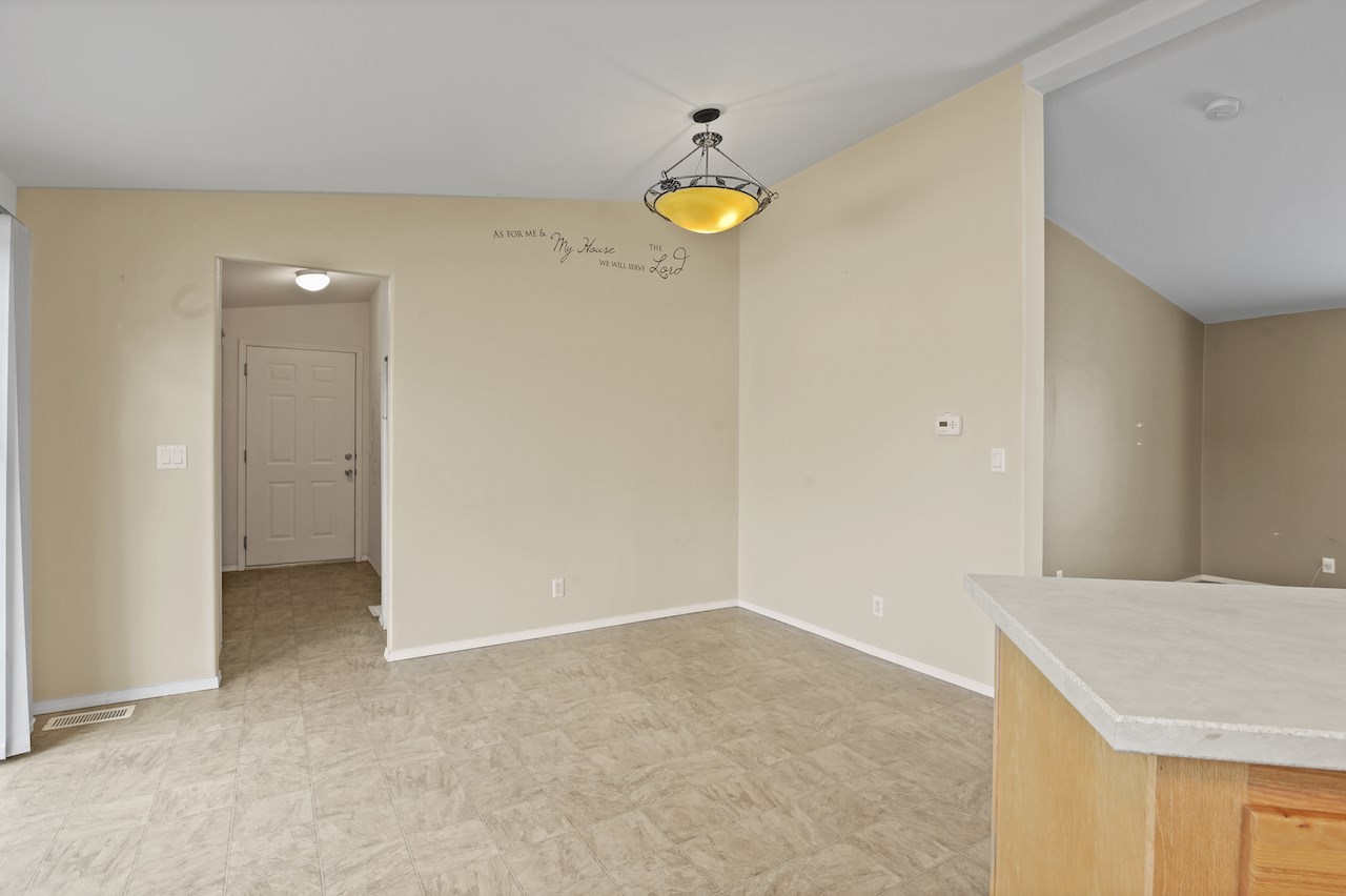 215 Meadowmere Road Deer Park, WA 99006 - Photo 14 of 21 Gallery Image 14